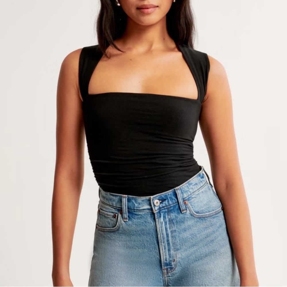 A&F Ava top Black
